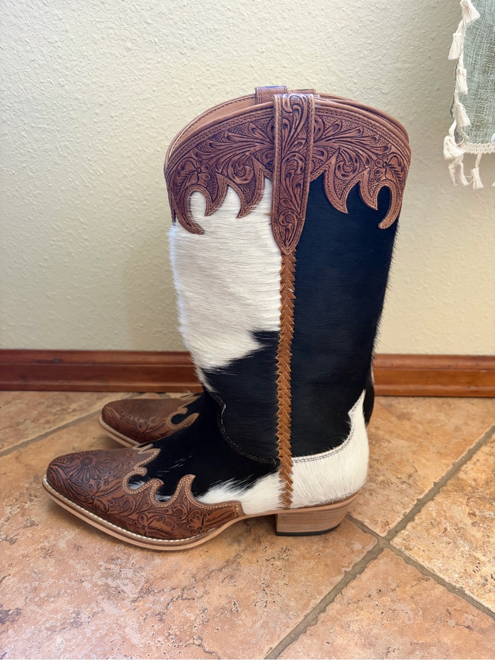 Myra Adelaide Hair-On High Top Boots Size 10 Cow Hide Floral